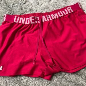 Under armour loose fit women’s shorts large